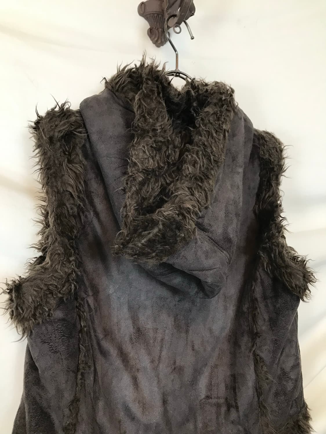 볼 버튼 포인트 퍼 트리밍 베스트 상품이미지4