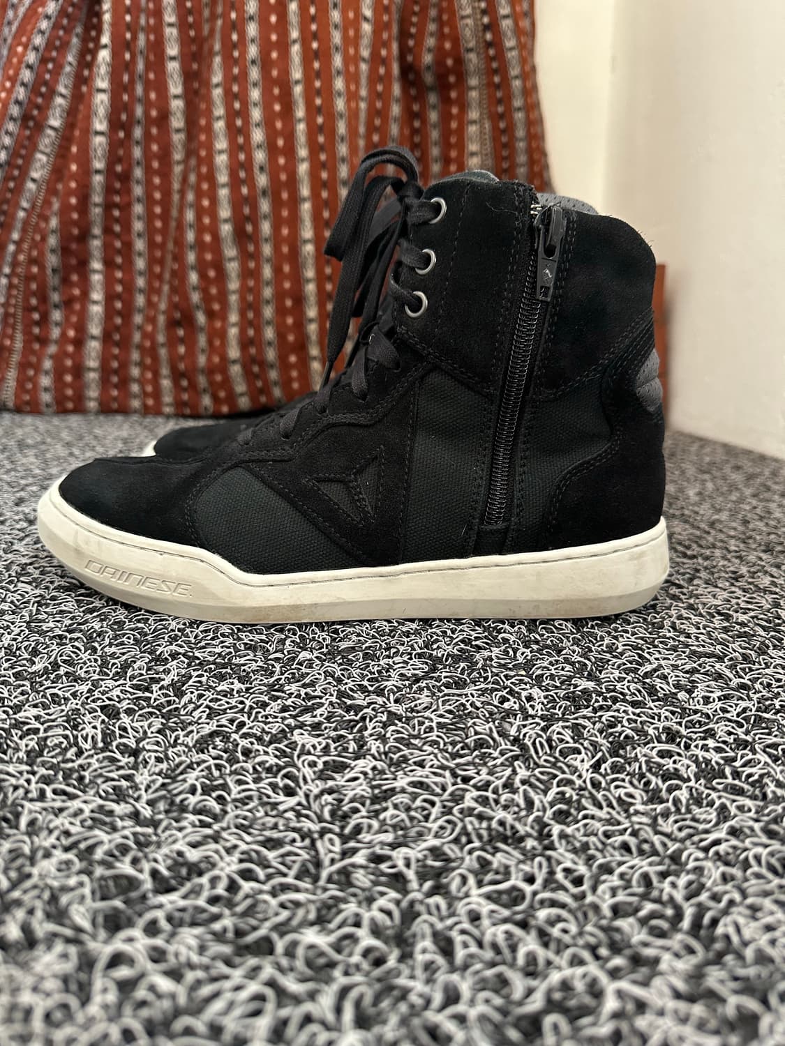 다이네즈 메트로폴리스 스니커즈 블랙 265mm 상품이미지1