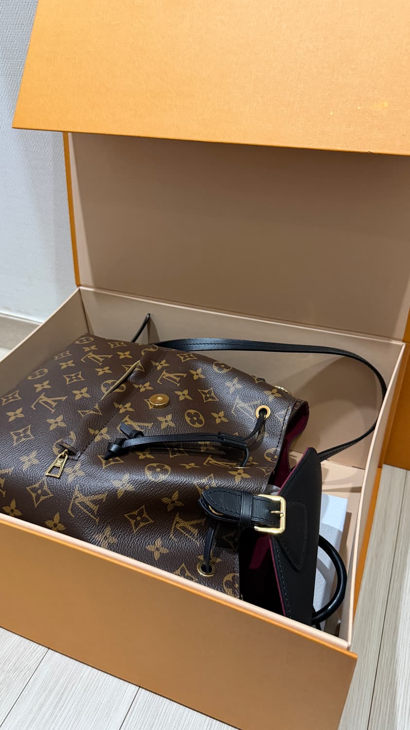 루이비통 몽수리백팩 상품이미지7