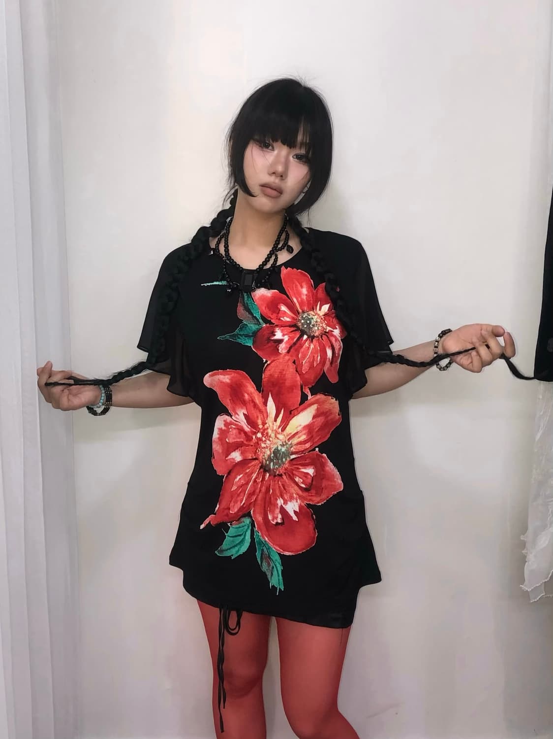black flower watercolor drawing top 상품이미지2