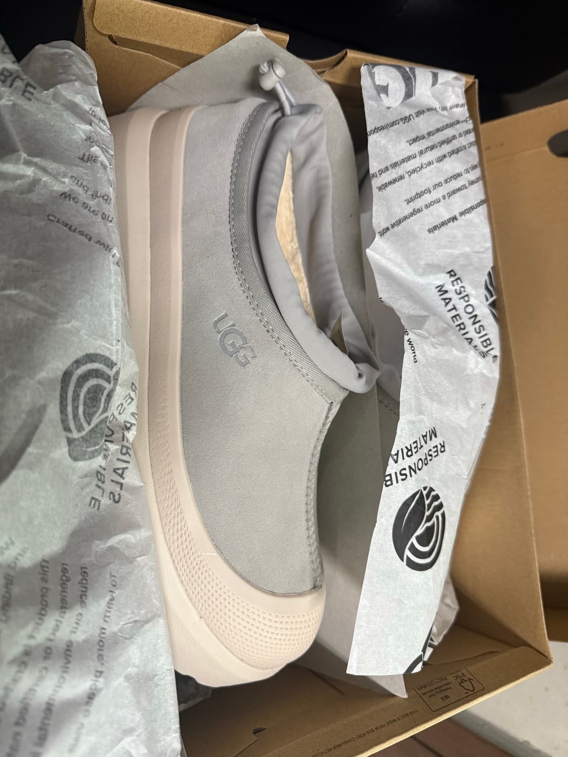 UGG 타스만 하이브리드 us10 판매 상품이미지1