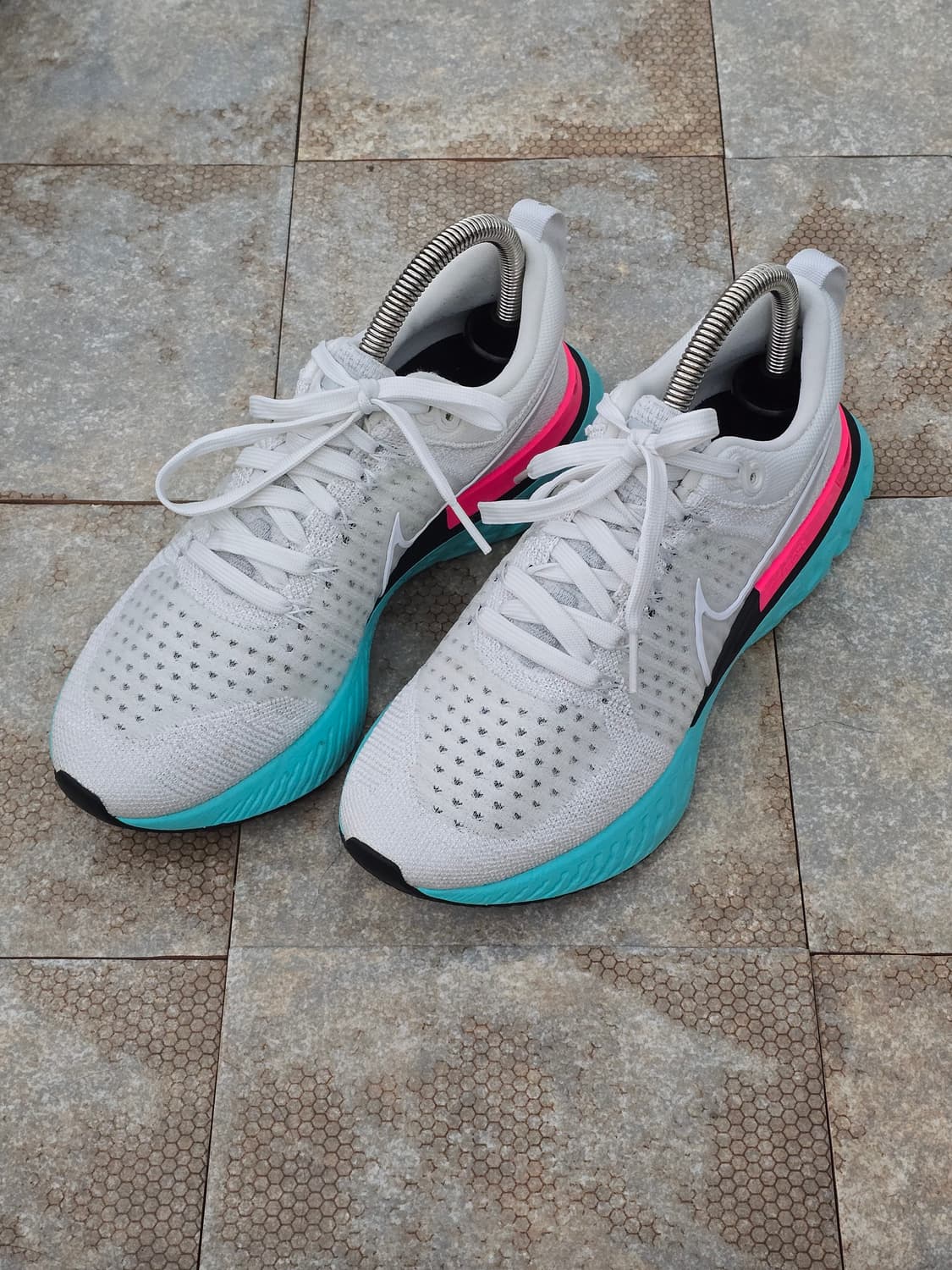 (250)나이키 리액트 인피니티 런 플라이니트 2  상품이미지1