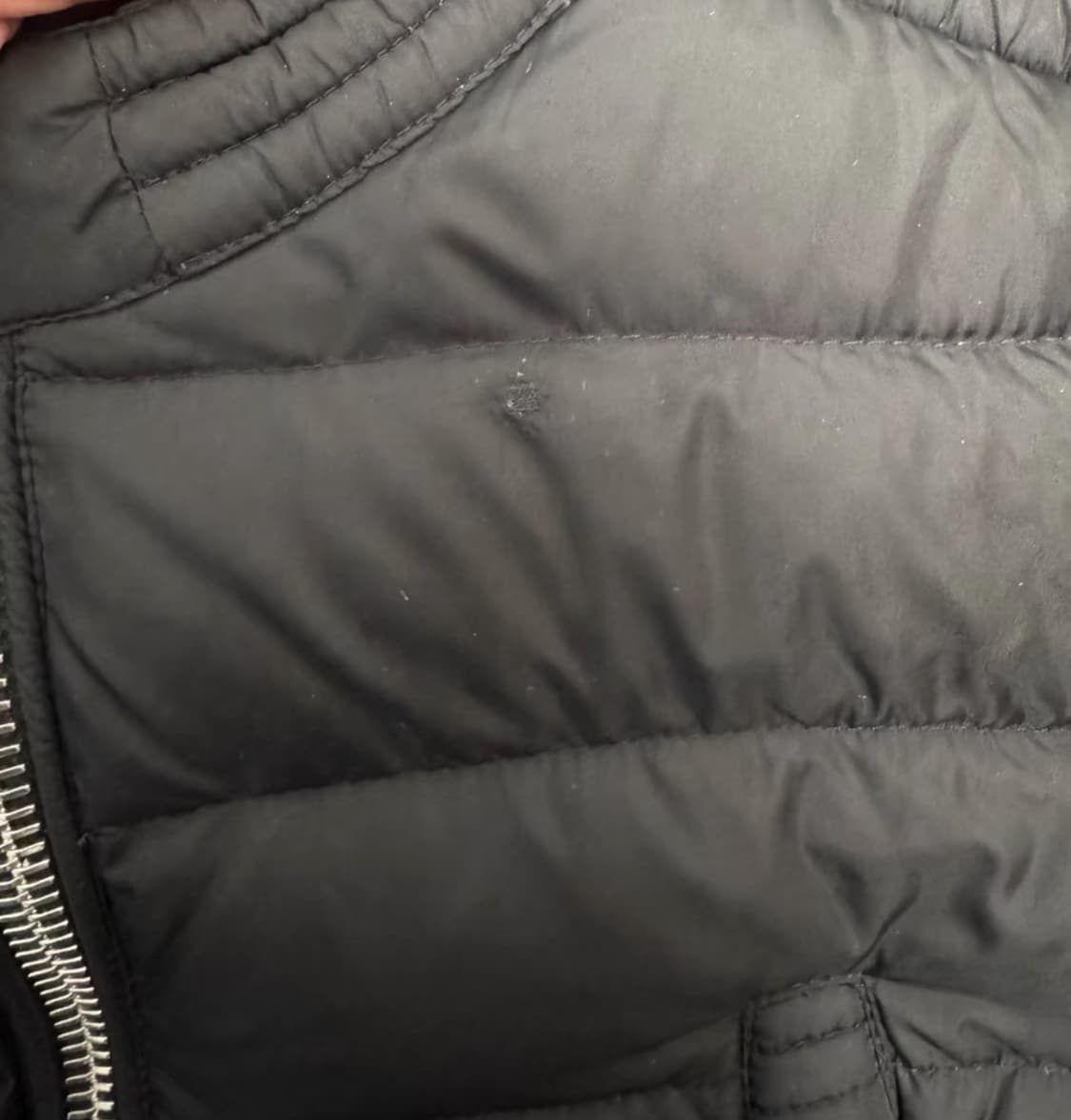 몽클레어 아미오 경량패딩 2사이즈 상품이미지6