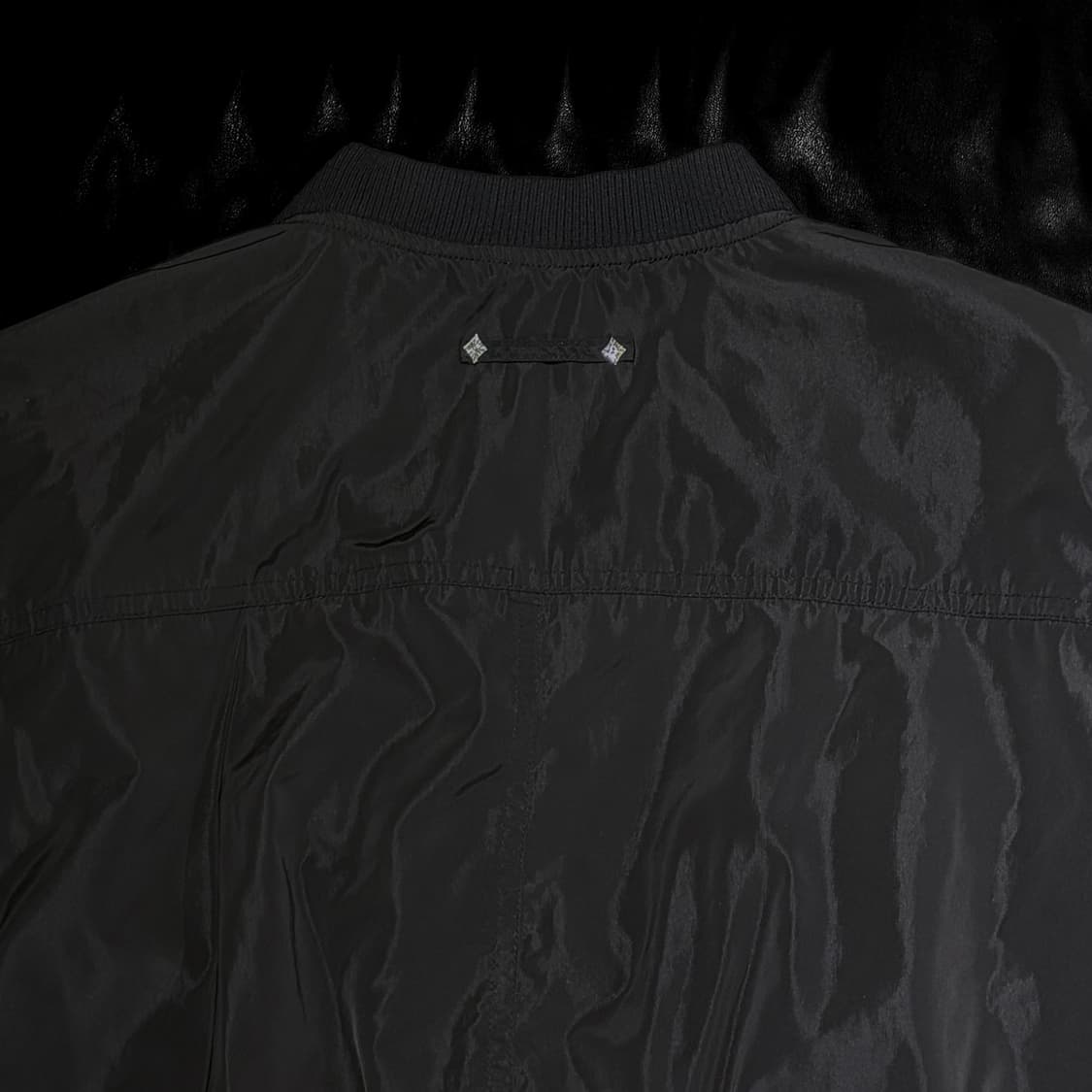 르수기아뜰리에 리본 매듭 크롭 봄버 점퍼 상품이미지6