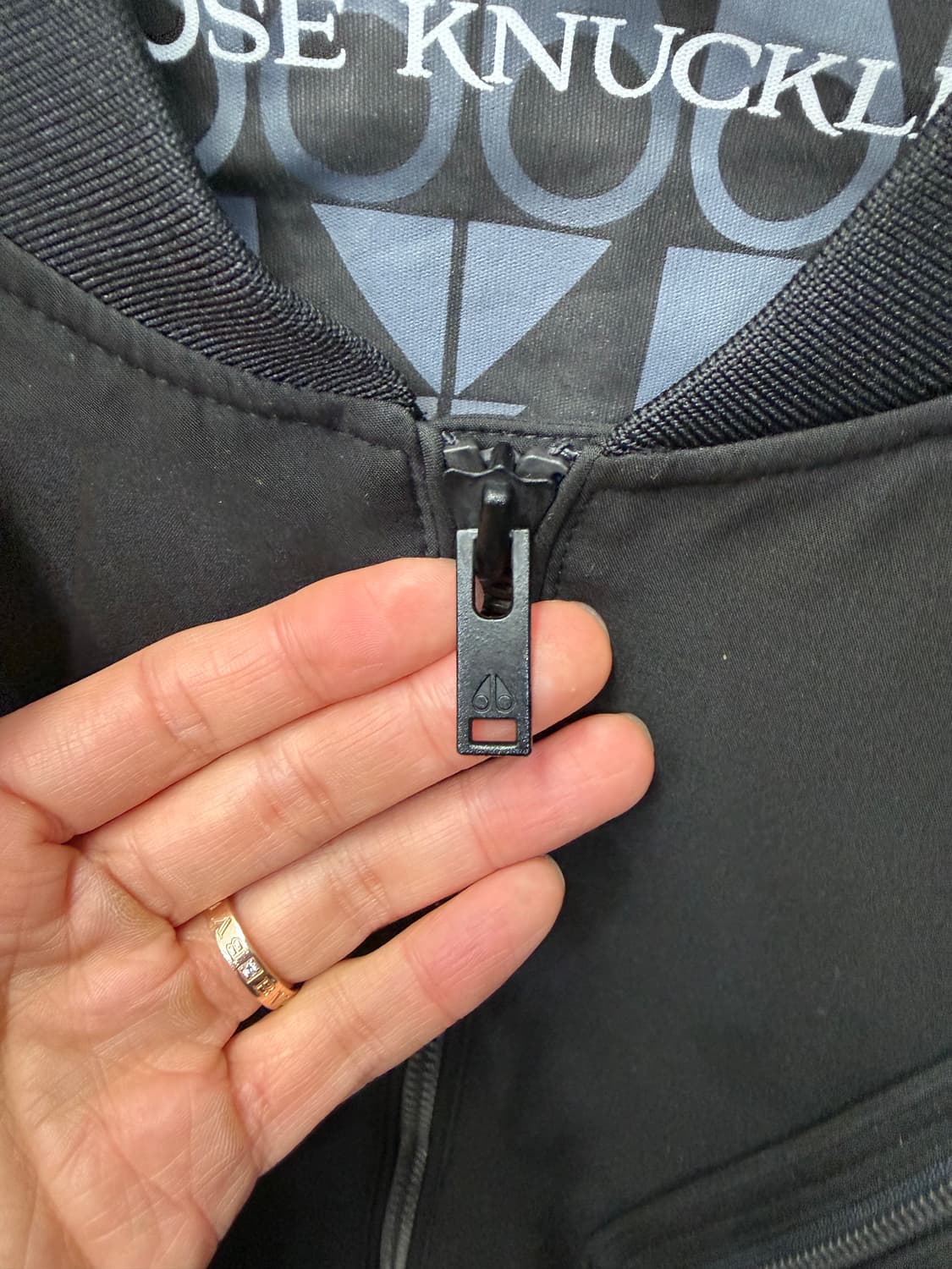 정품) 무스너클 남성 새제픔급 블랙 봄버 자켓 L 상품이미지5