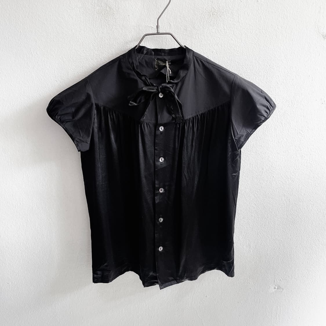 미착용 인브리드 실크 혼방 블라우스 상품이미지1