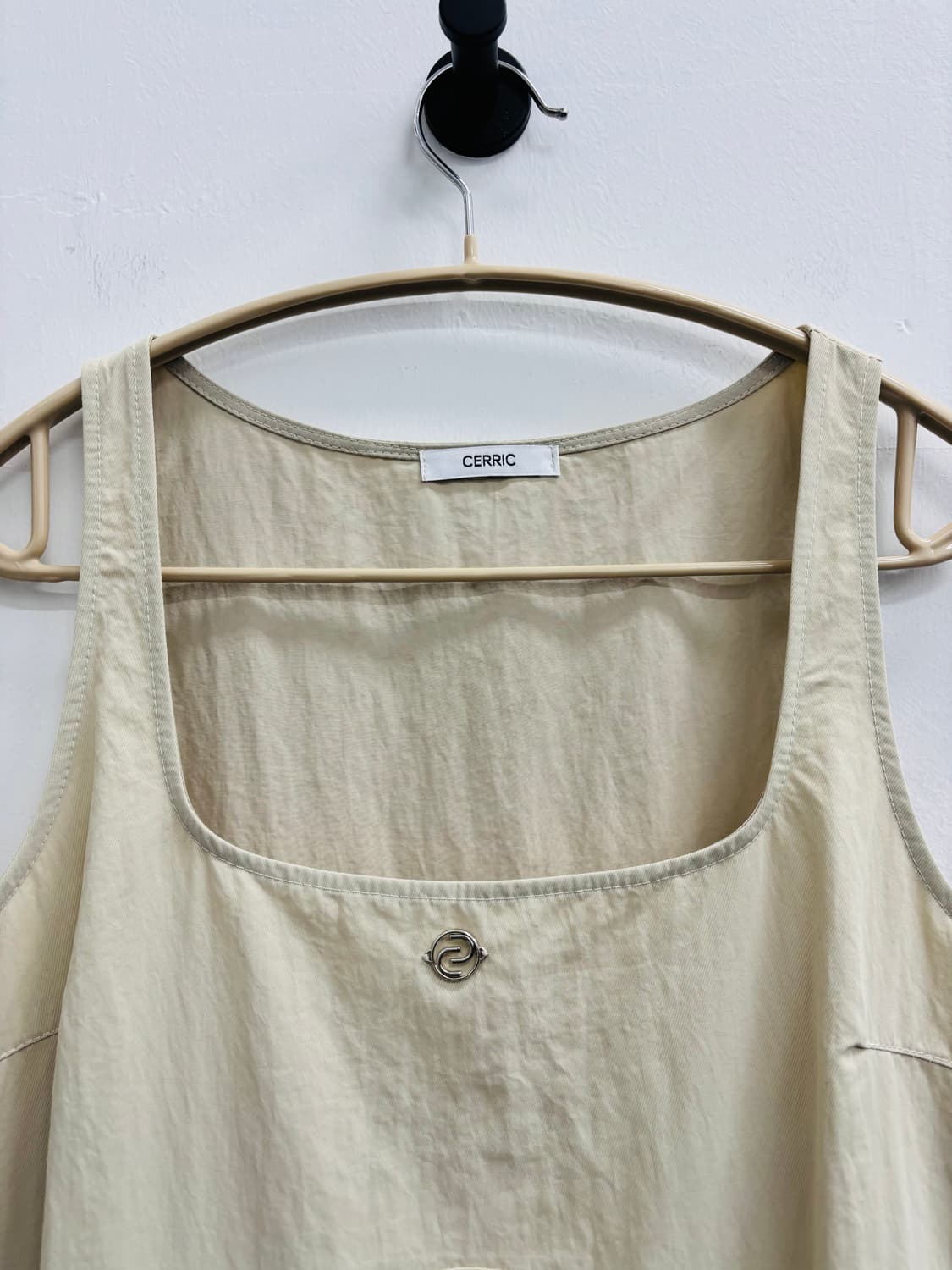 세릭 CERRIC 벌룬 헴라인 나일론 원피스 상품이미지4