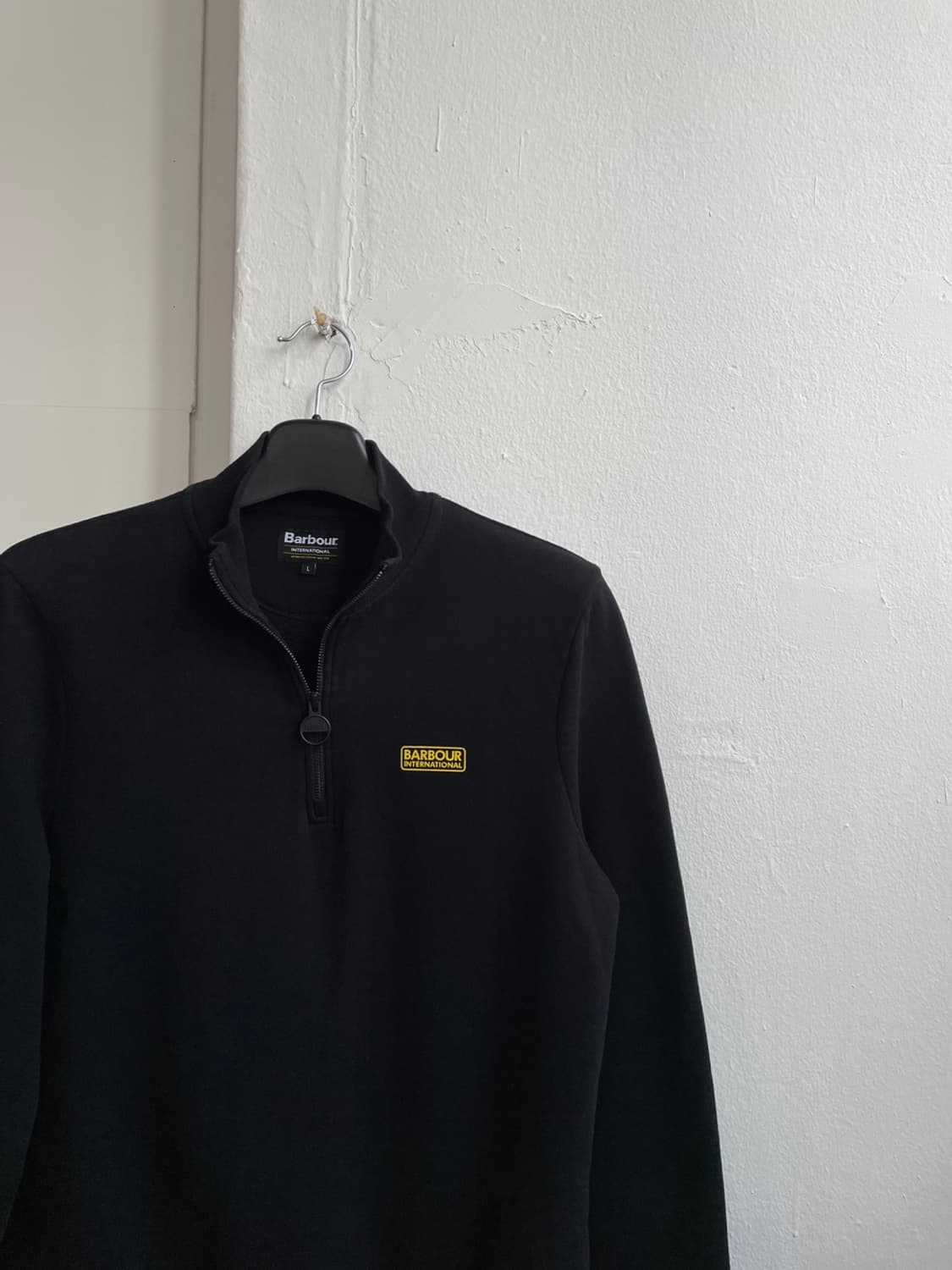 바버 인터내셔널 에센셜 하프집업 맨투맨 상품이미지2