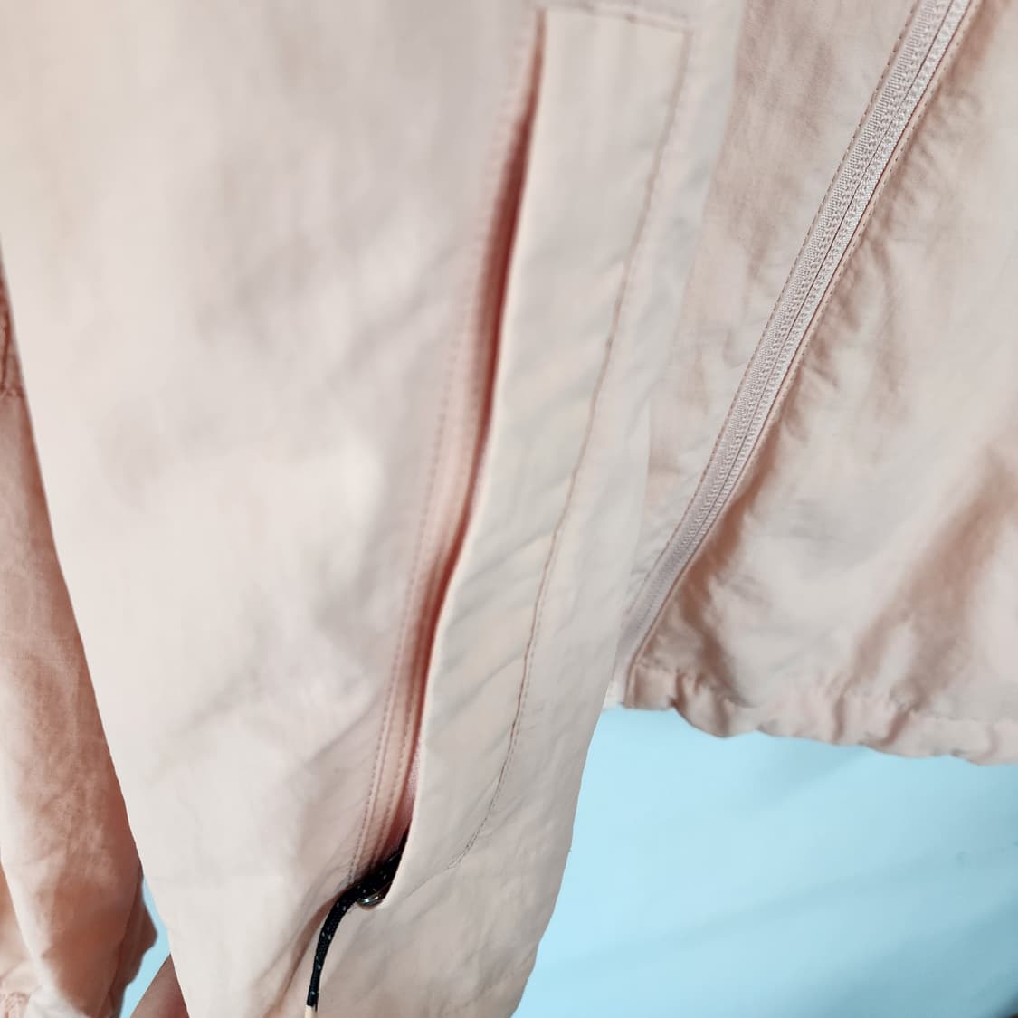 네파 핑크색 바람막이 후드 자켓 상품이미지3