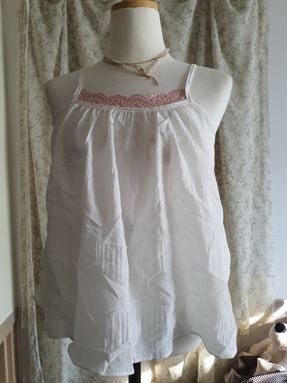 [모리걸] 화이트 끈 나시 블라우스 레이스 장식 상품이미지1