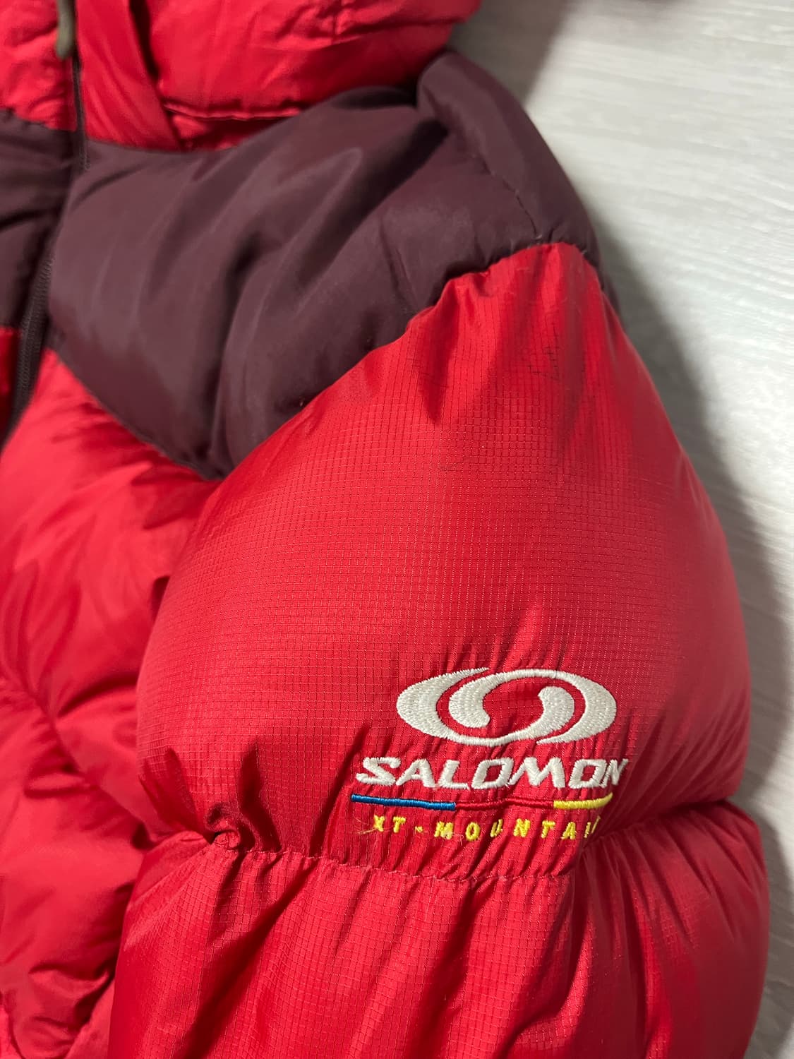 살로몬 구스다운 패딩M 상품이미지2