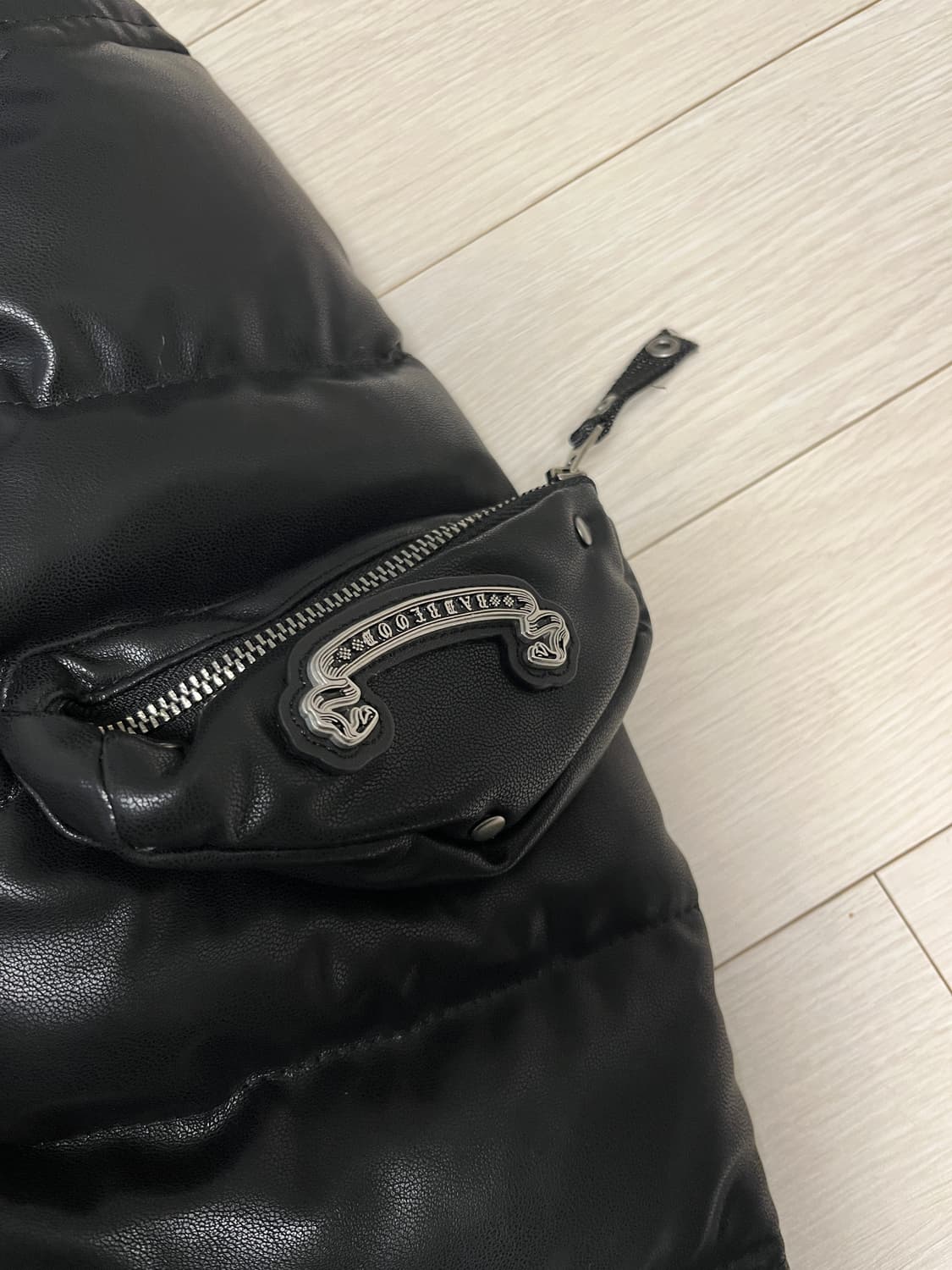 배드블러드 레더후드패딩(사이즈 S 새상품) 상품이미지6