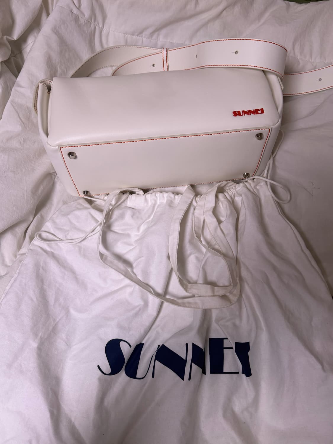 sunnei 바울레토 펠레 리시카 크로스백 - 오프 화이트 상품이미지5