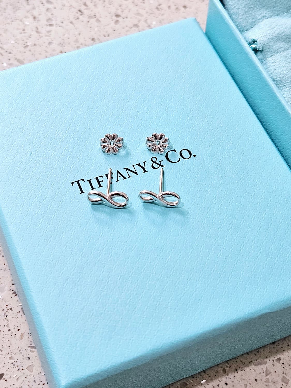 티파니앤코 인피니티 실버 귀걸이 [정품/영수증포함풀박스] 상품이미지3