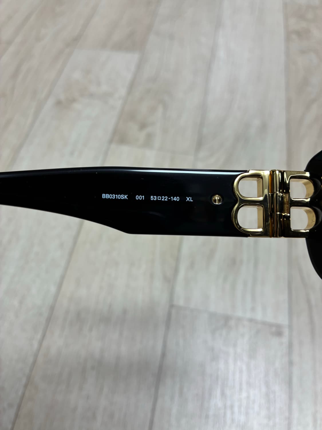 [새상품 풀박스] 발렌시아가 BB 금장 선글라스 (BB0310SK) 상품이미지6