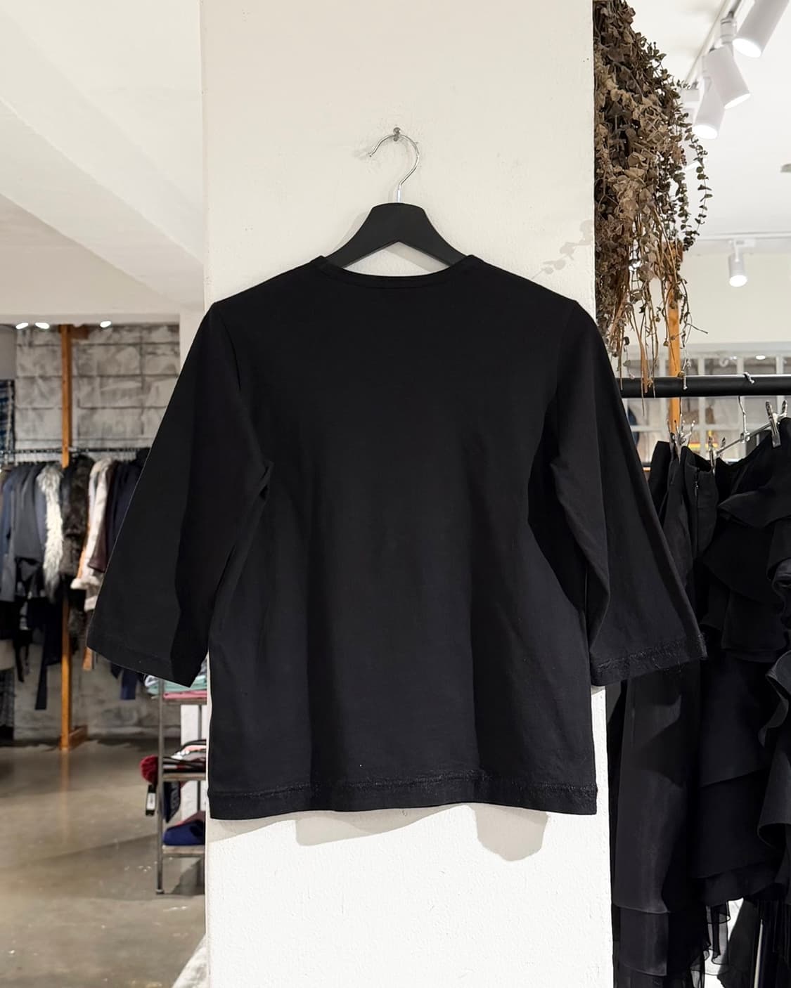 꼼데가르송 타오 블랙 백 패턴 시퀸장식 7부 티셔츠 상품이미지6