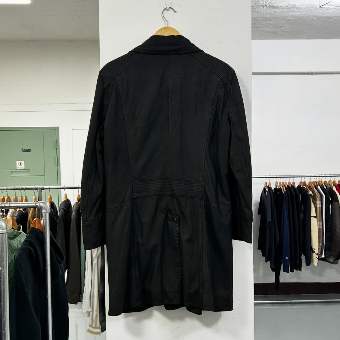 엠포리오 아르마니 레더 더블 코트  상품이미지8