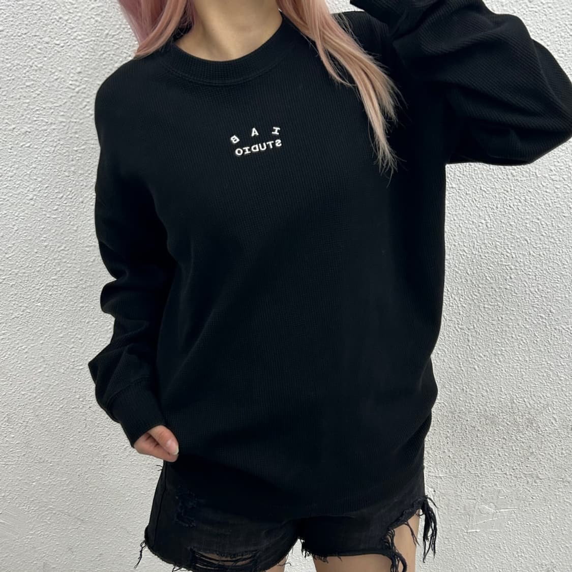 아이앱 스튜디오 와플 블랙 롱슬리브 M 상품이미지1