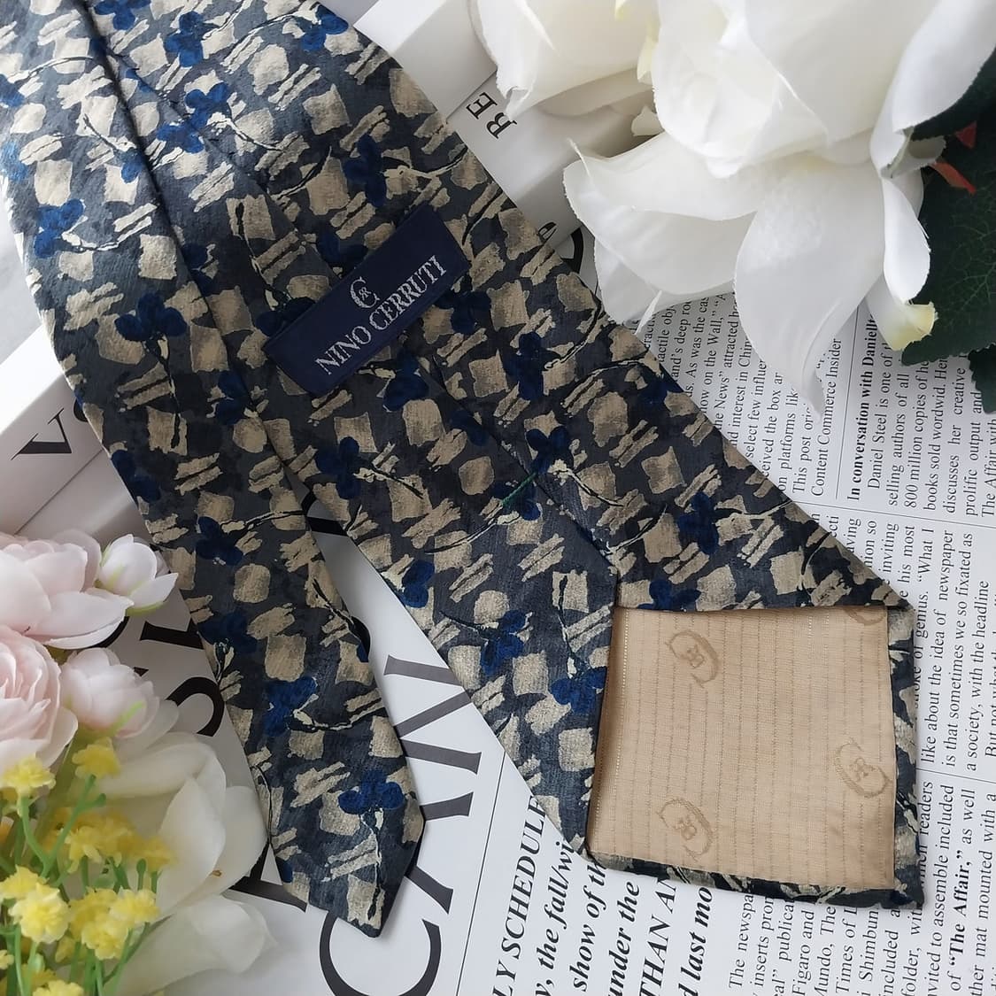 니노 세루티 실크 네이비 플라워 패턴 넥타이 9.3cm A등급 K1212 상품이미지4