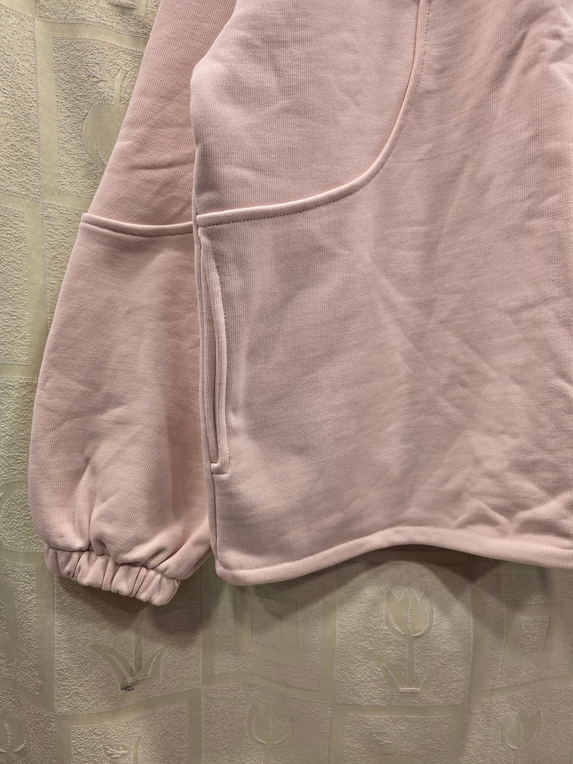 거의새거) 쏘이르 SOIR 25년 핑크색 하프집업 맨투맨 프리사이즈 상품이미지5