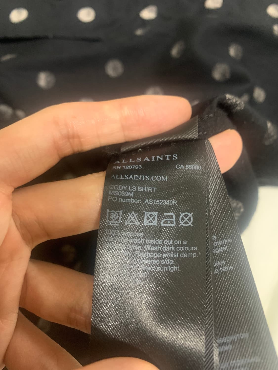 ALLSAINTS(올세인츠) 도트패턴  레이온 셔츠입니다.  상품이미지4