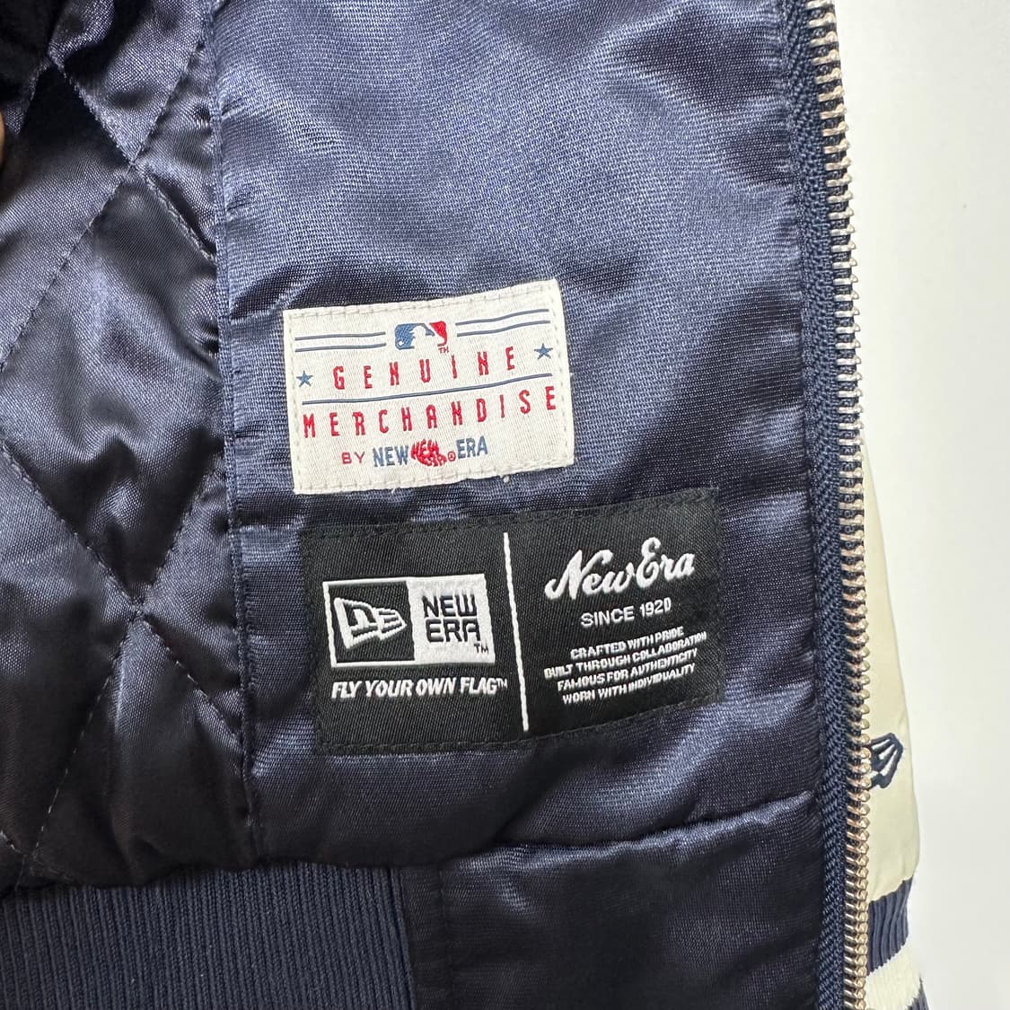 뉴에라 x 하이브리드잉크 콜라보 스카쟌 자켓 상품이미지5