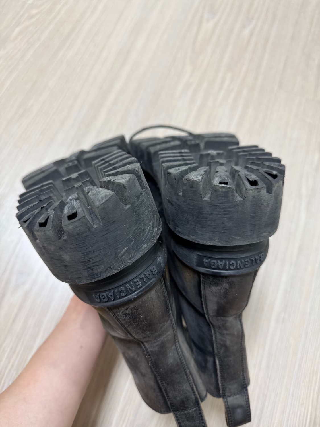 발렌시아가 스트라이크 부츠 빈티지 이펙트 레더 40 상품이미지7