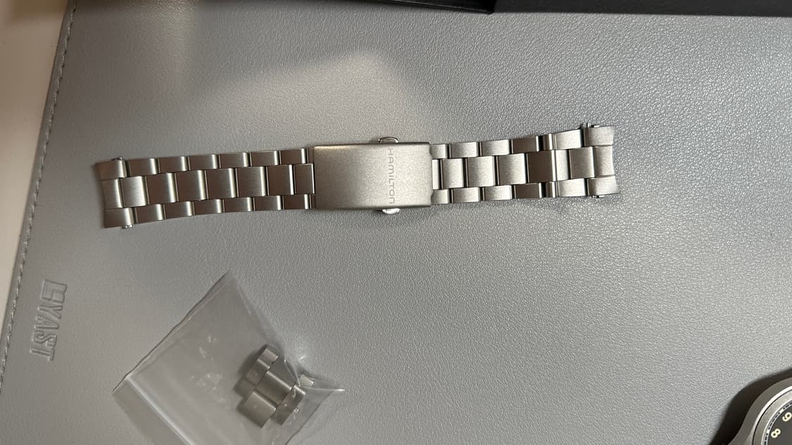 해밀턴 카키필드 쿼츠 38mm 블랙 다이얼 브레이슬릿 &나토밴드 상품이미지4