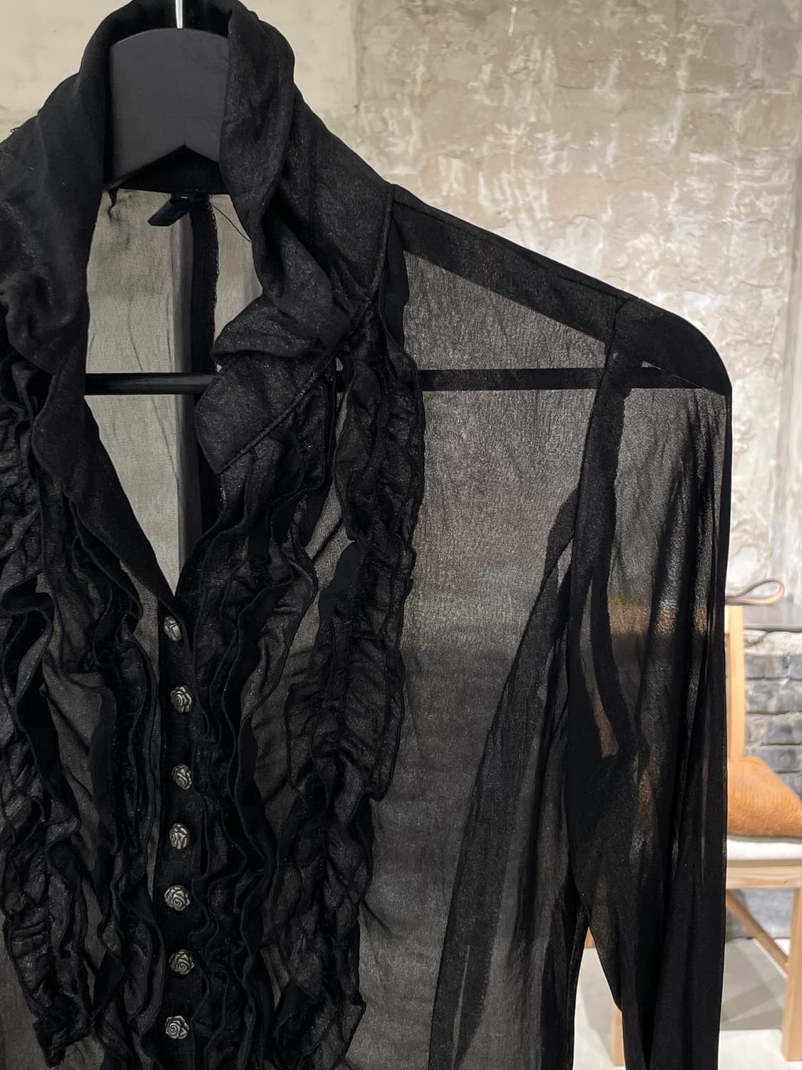 vereje 블랙 레이스 펄 시스루 셔츠 상품이미지3