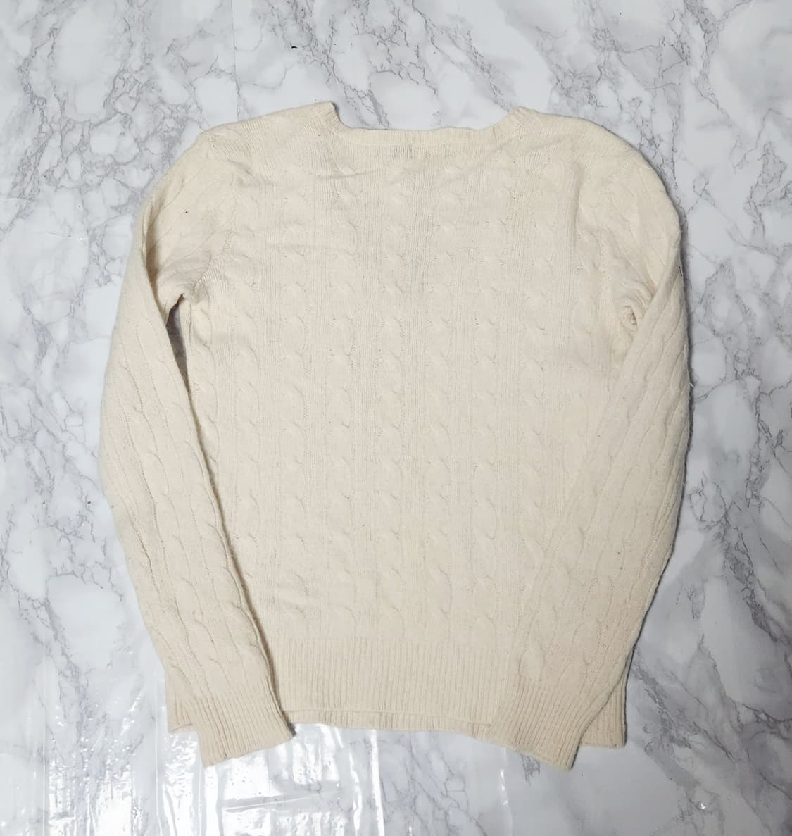 폴로 랄프로렌 아이보리 꽈배기 브이넥 니트 상품이미지5
