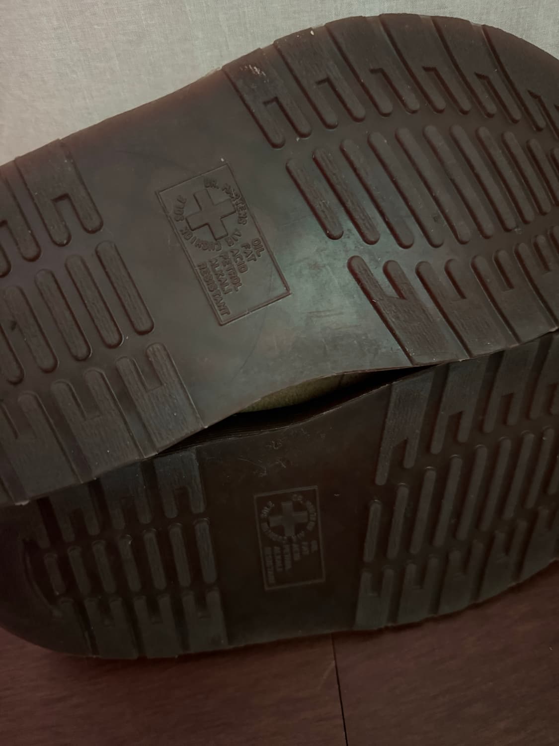 Dr. Martens isham suede 250 상품이미지9