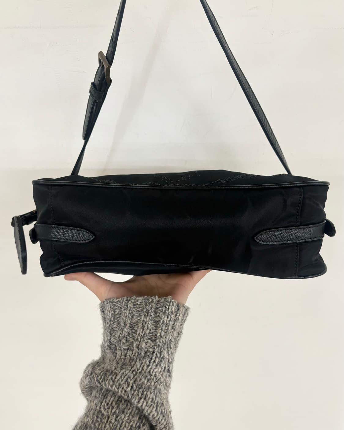 프라다 블랙 나일론 사피아노 가죽 크로스백 상품이미지6