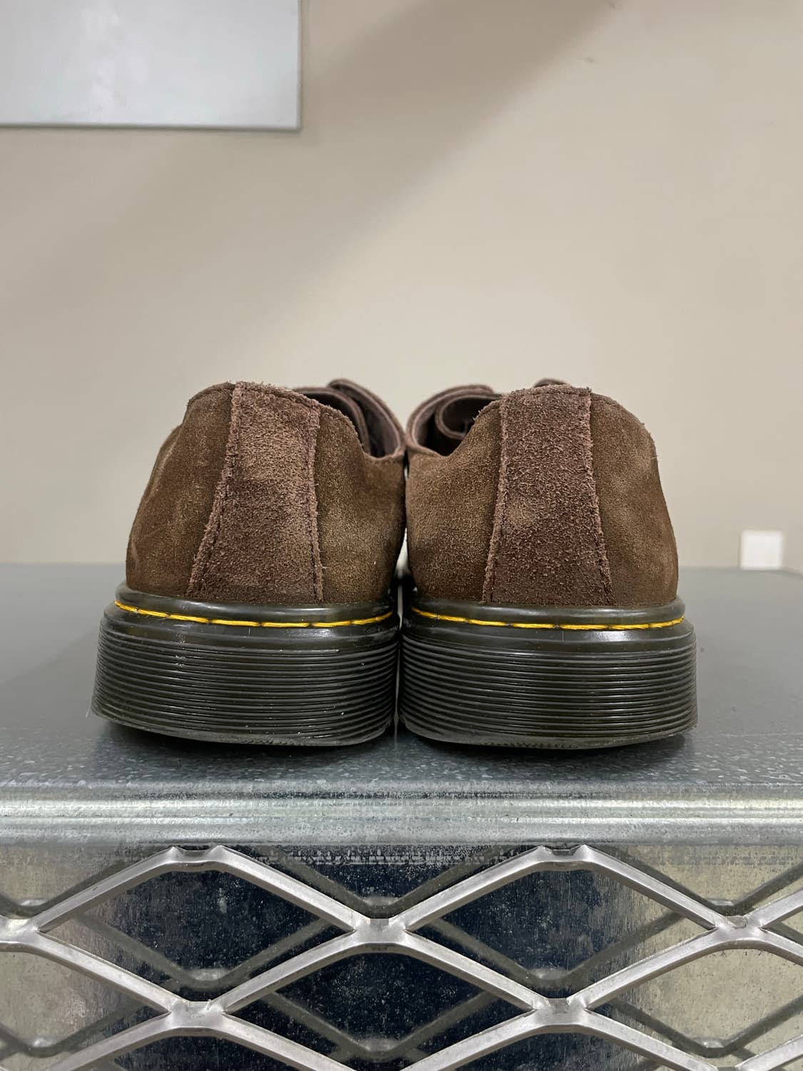 닥터마틴 자발라 로우 다크 브라운 uk8 상품이미지3