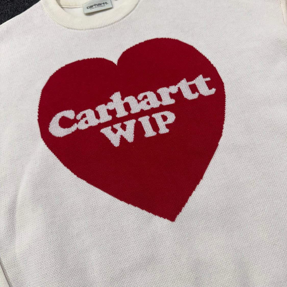 칼하트wip 하트로고 니트 상품이미지4