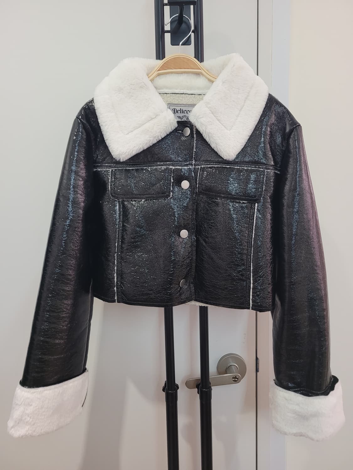 델리센트 크롭 데끼 무스탕 퍼카라 크롭 자켓 55~66 상품이미지1