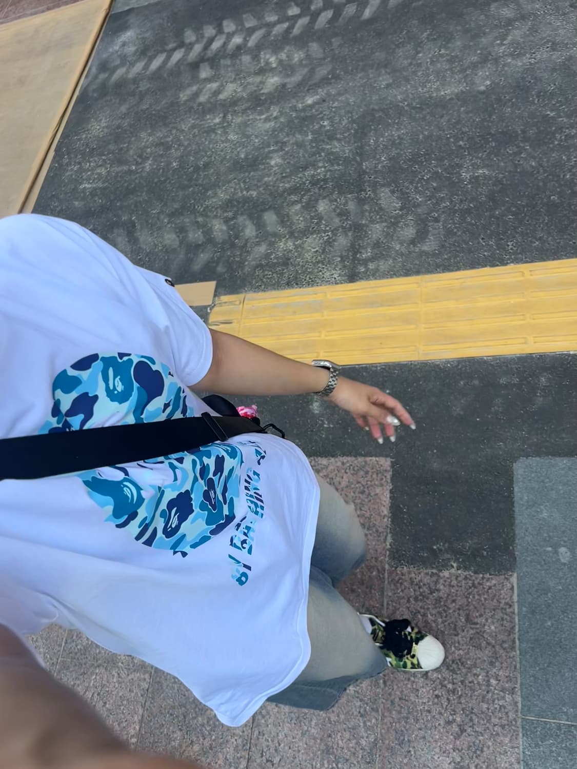 베이프 카모 반팔 L 상품이미지1