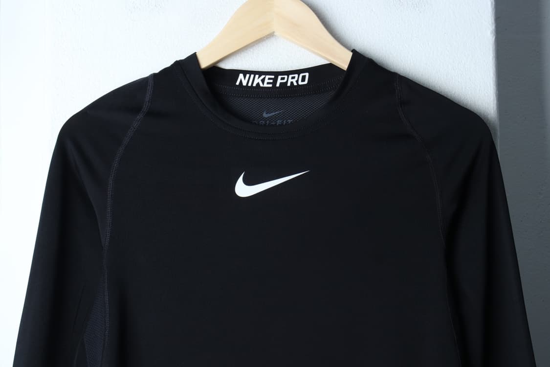 (L-XL) 나이키 긴팔티셔츠 기능성 블랙 스우시 프로 운동-H31760 상품이미지3