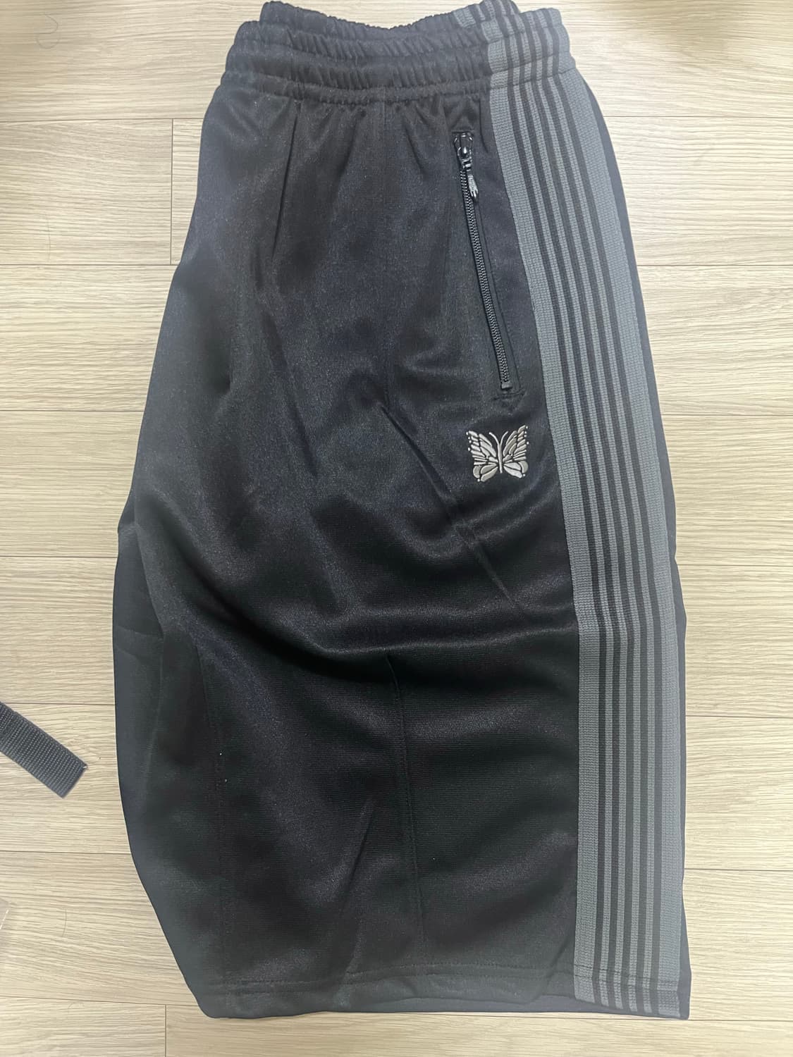 니들스 hd 쇼츠 반바지 트랙팬츠 xs 블랙 상품이미지3