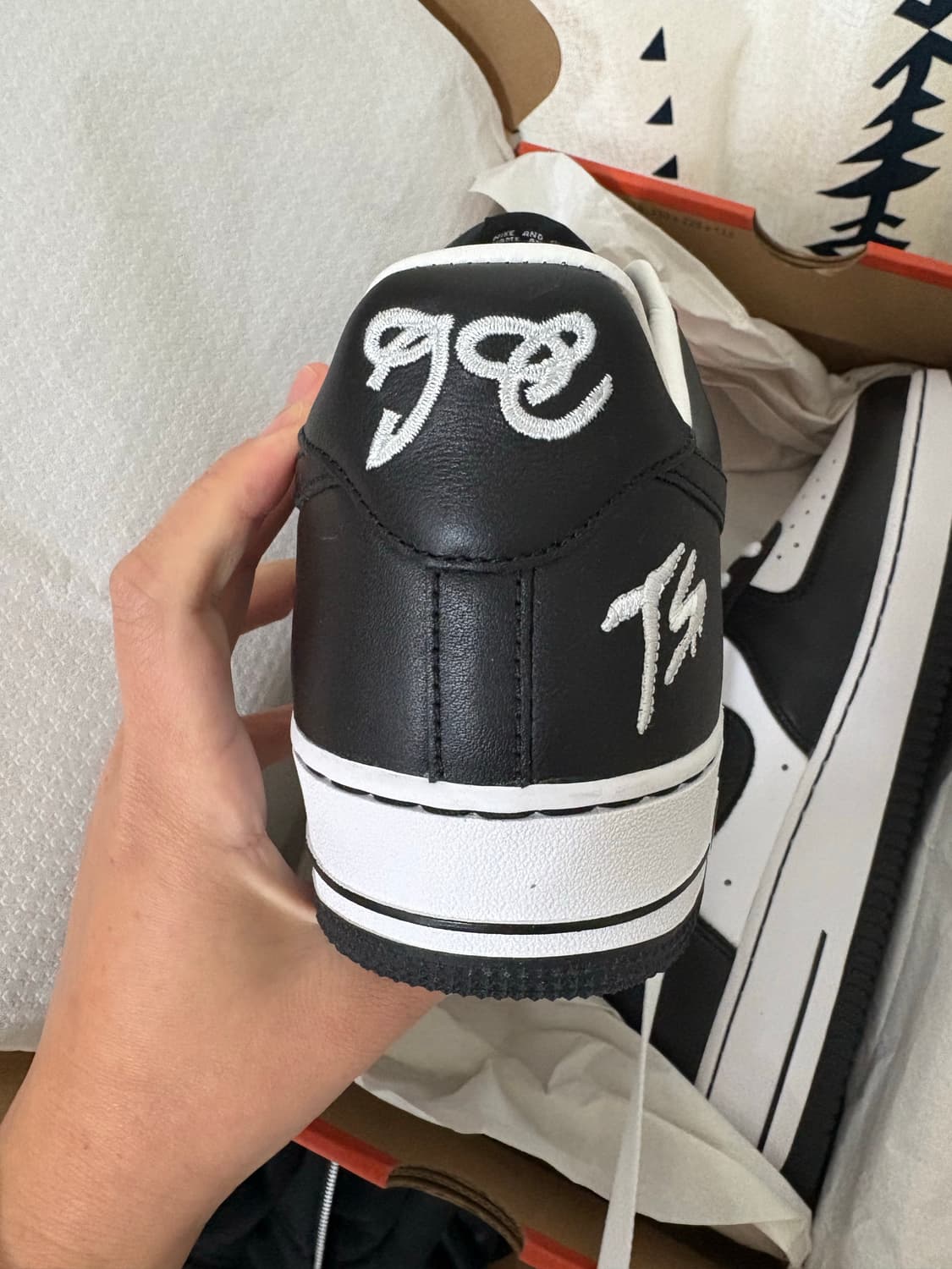 나이키 에어포스1 로우 QS TS 테러스쿼트 상품이미지8