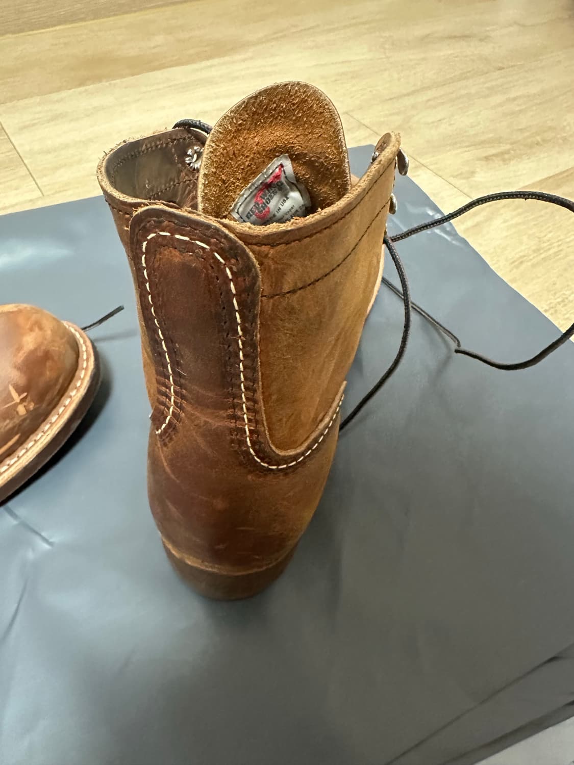 레드윙 8085 255사이즈 팝니다. 상품이미지5