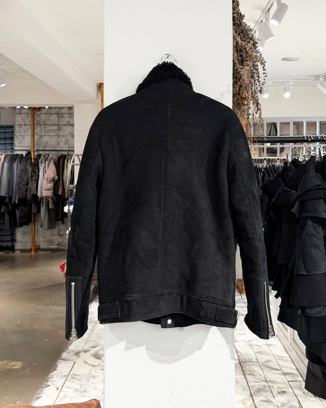 올세인츠 블랙 시어링 벨티드 라이더 무스탕 자켓 상품이미지7