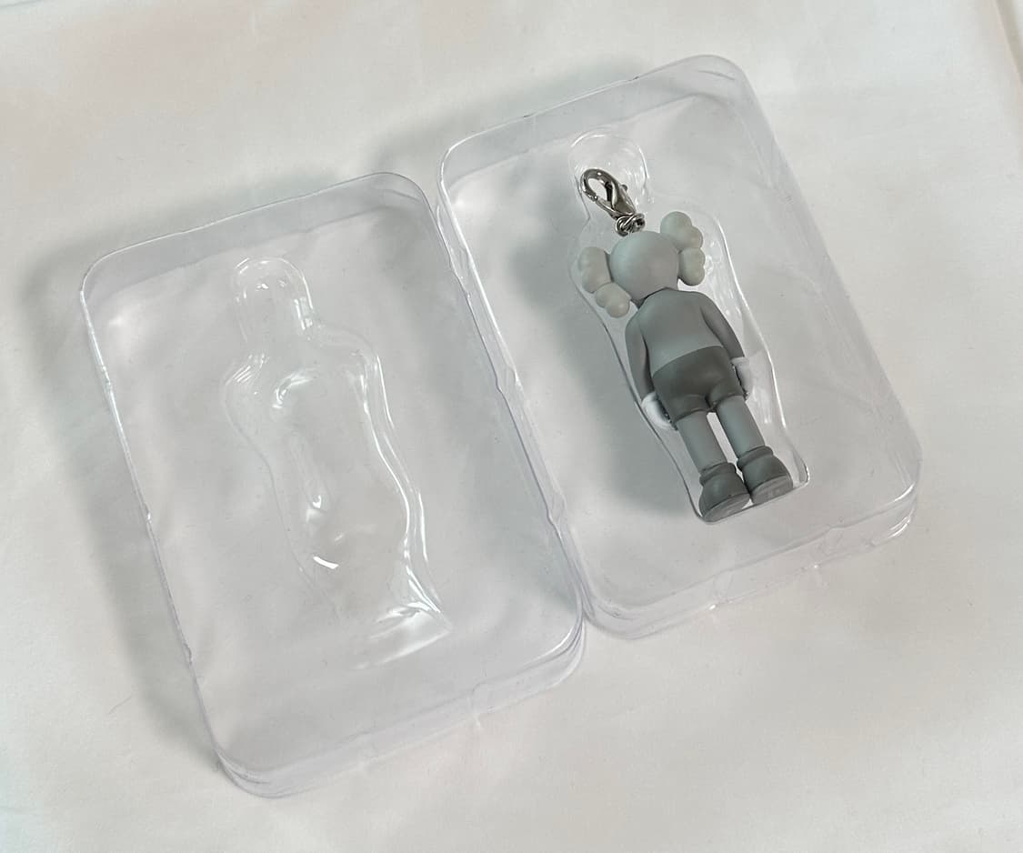 카우스 도쿄 퍼스트 컴패니언 키체인 그레이 상품이미지3