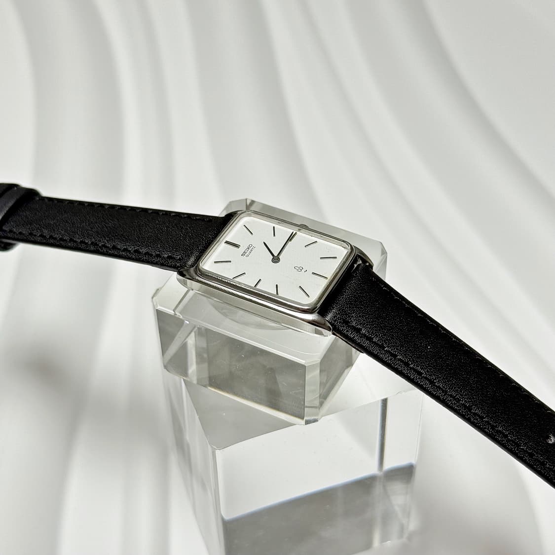 80's90's 세이코 빈티지 쿼츠 탱크 미니멀 워치 상품이미지7