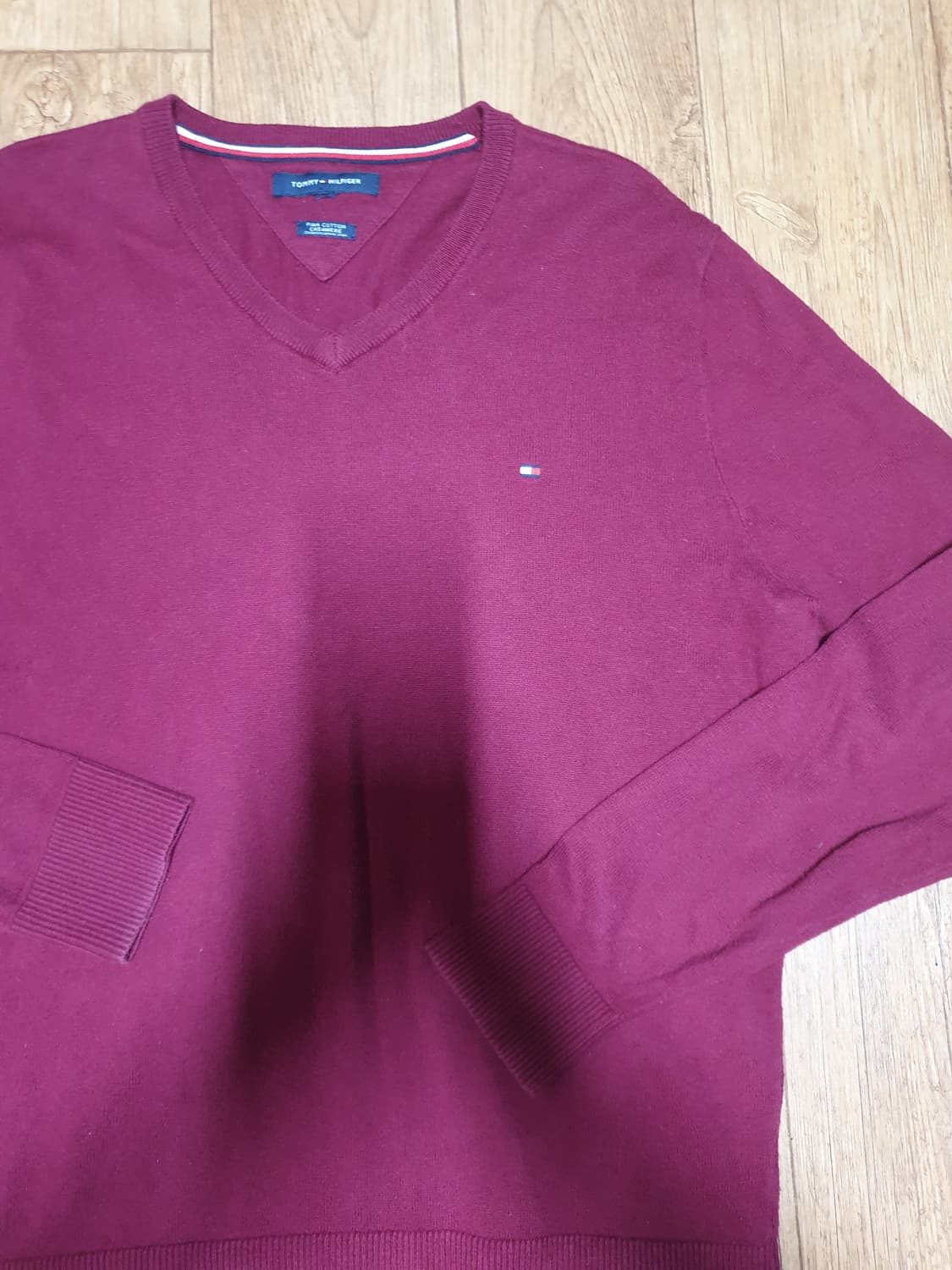 1038 타미힐피거 브이넥 긴팔티 100 사이즈입니다 상품이미지3