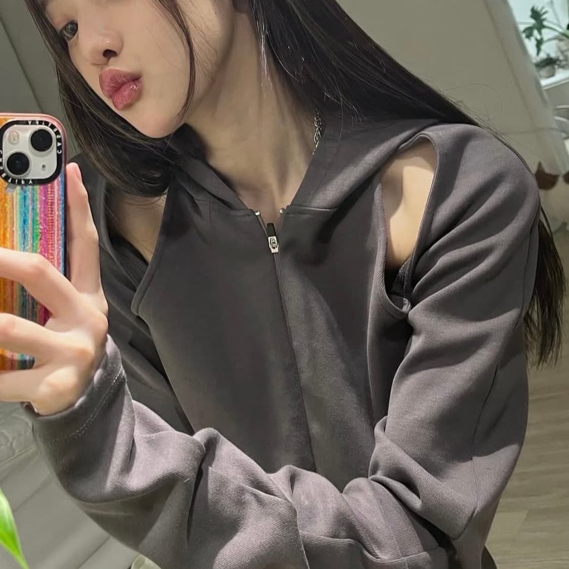 페인츄얼 컷아웃 집업 후드 블랙 상품이미지4