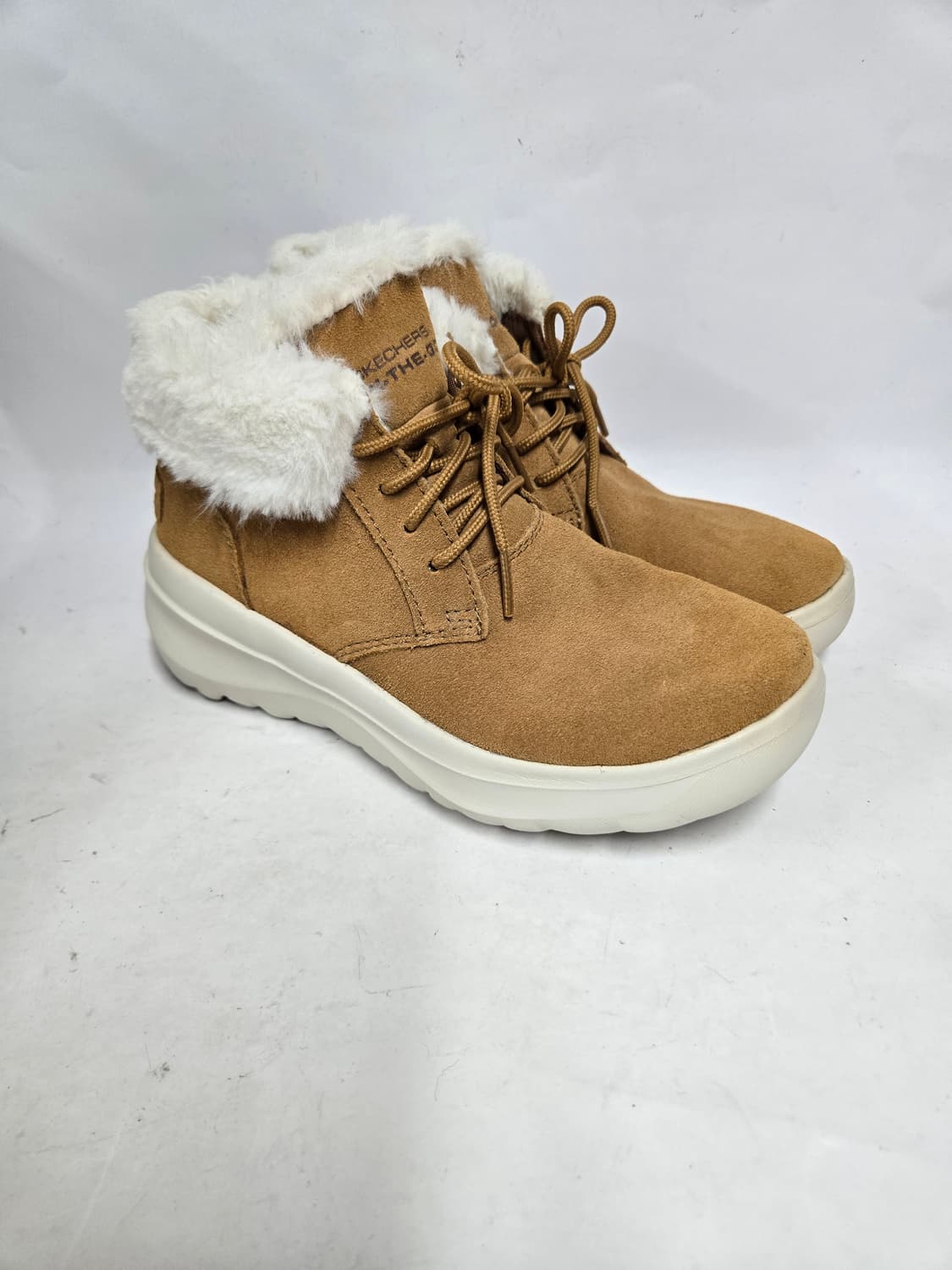 스케쳐스 온더고조이 스웨이드 퍼 부츠 브라운225 상품이미지1