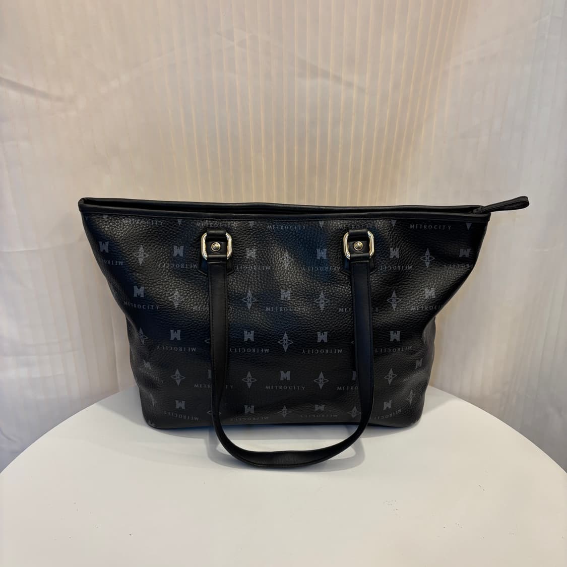 정품 메트로시티 가죽 숄더백     상품이미지3