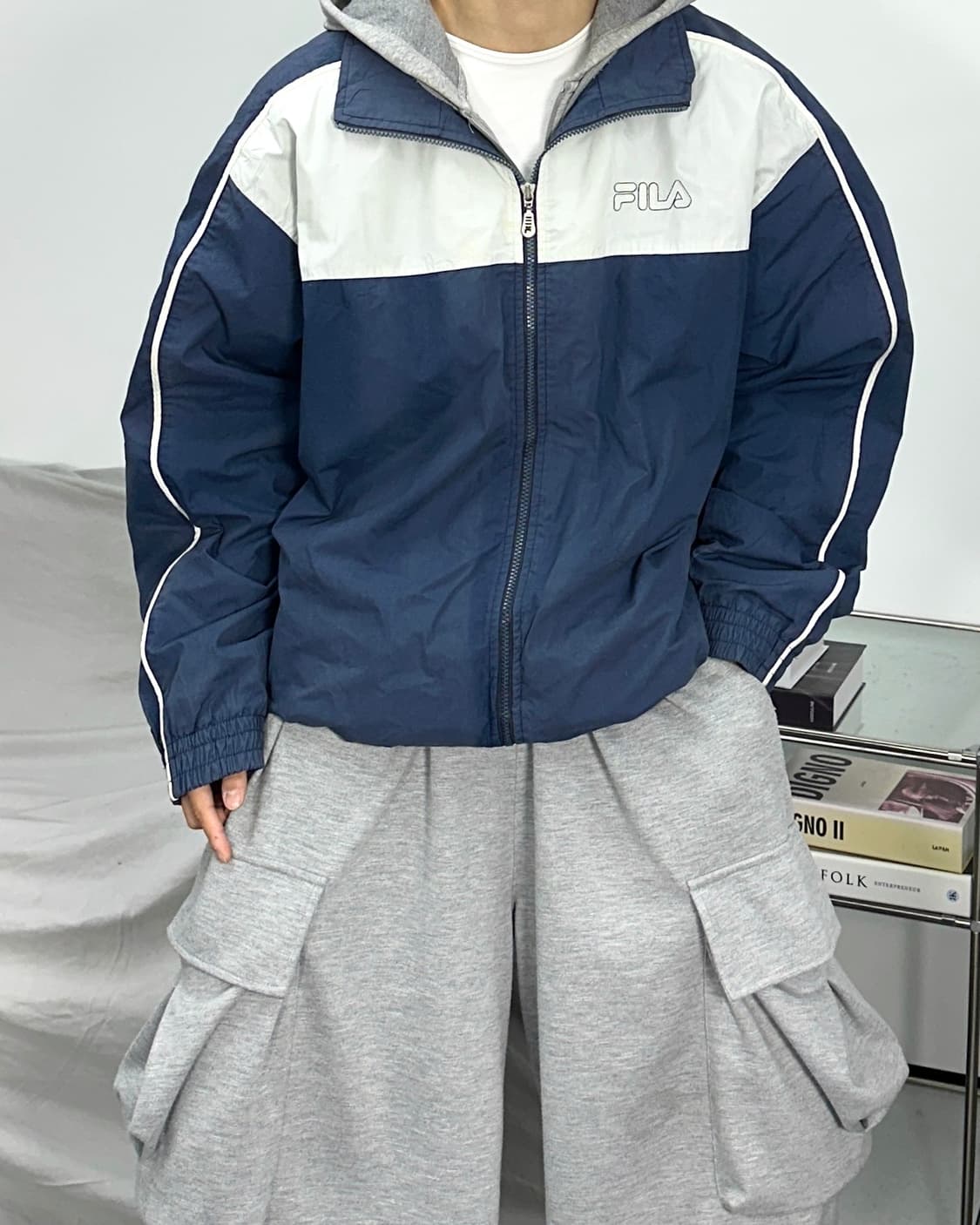 휠라 빅로고 배색 바람막이 L 상품이미지2