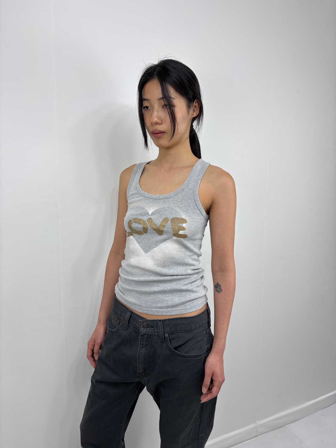 LOVE SLEEVELESS LIGHT GRAY 상품이미지2