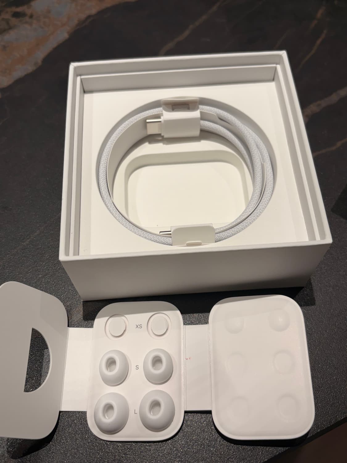 에어팟 프로 2 상품이미지4